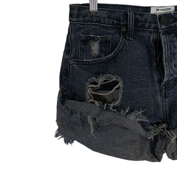 Free People One TeaSpoon Bandits Distressed Jeans Shorts Size 25 - Picture 3 of 9